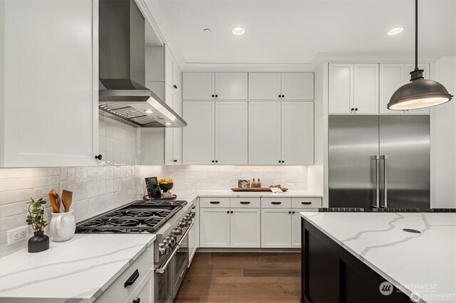 13988 Southeast 5th Street Bellevue, WA 98005 - Photo 16 of 39