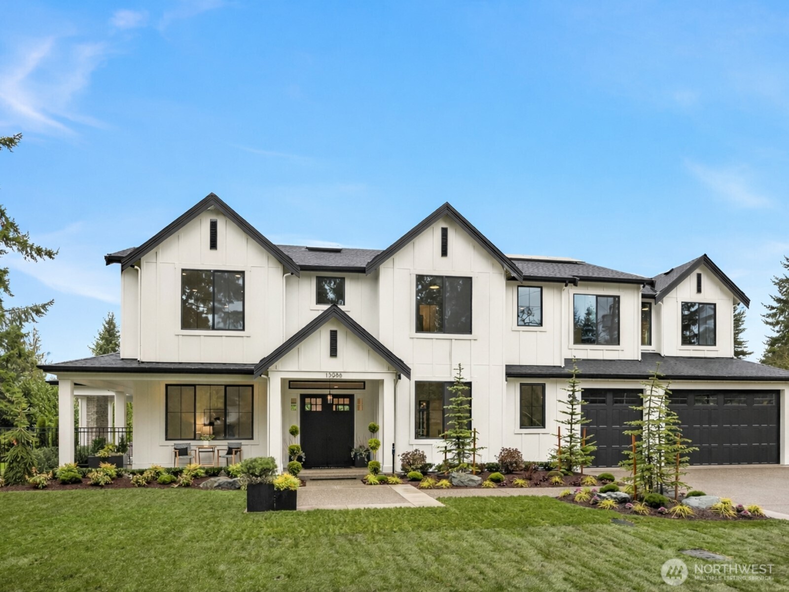 13988 Southeast 5th Street Bellevue, WA 98005 - Photo 2 of 39