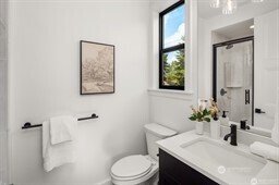 13988 Southeast 5th Street Bellevue, WA 98005 - Photo 32 of 39