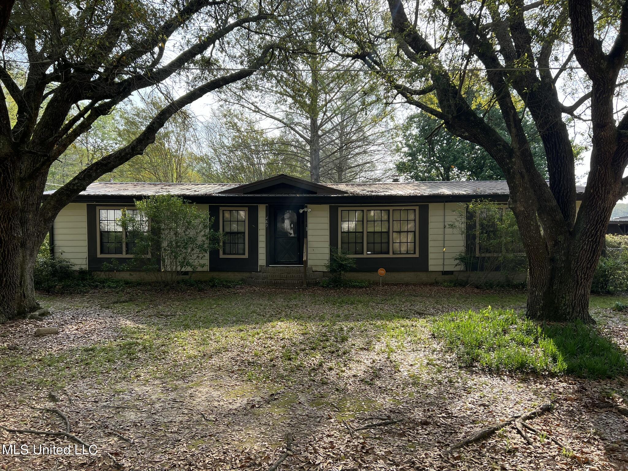 489 Line Street Byram, MS 39272 - Photo 1 of 28 IMG_6321