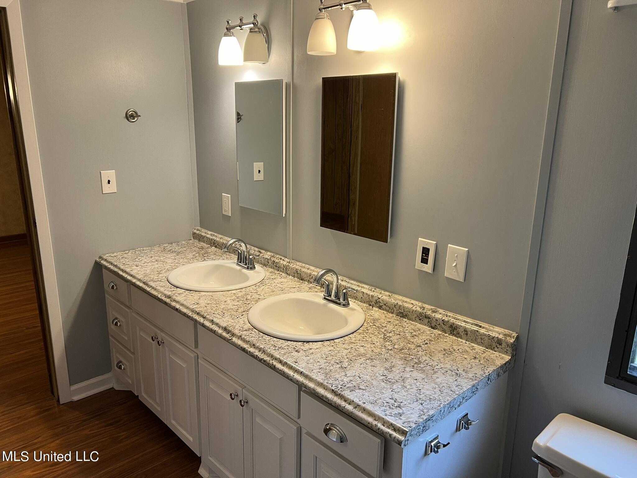 489 Line Street Byram, MS 39272 - Photo 21 of 28 IMG_6337