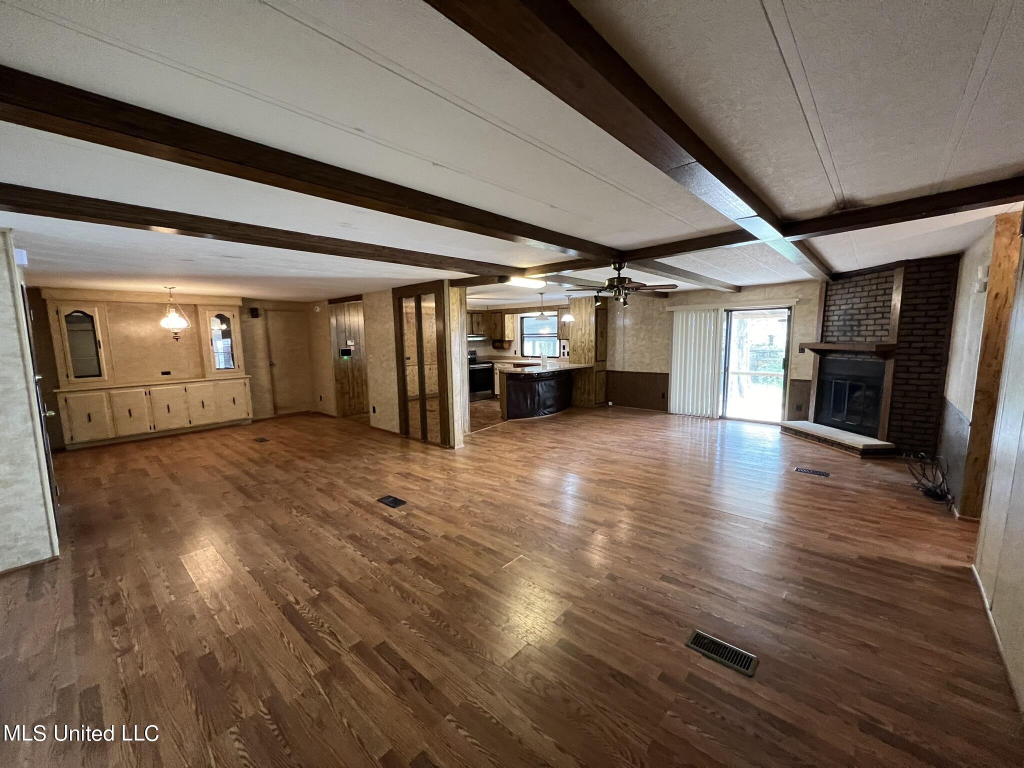 489 Line Street Byram, MS 39272 - Photo 5 of 28 IMG_6329