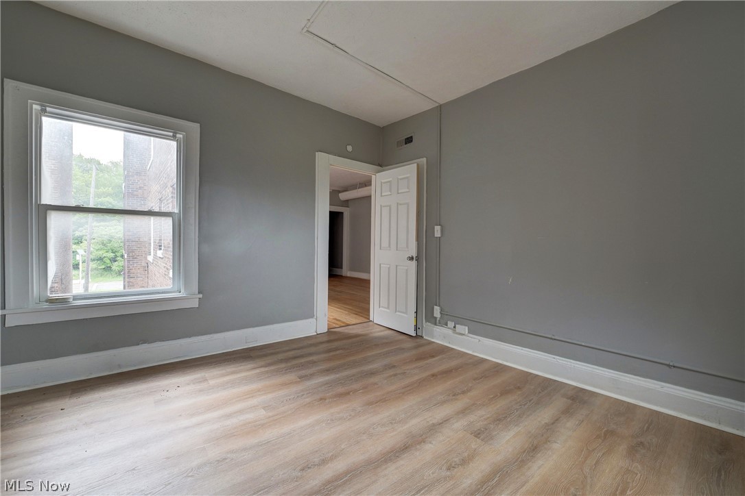 14120 Superior Road Cleveland, OH 44118 - Photo 13 of 24