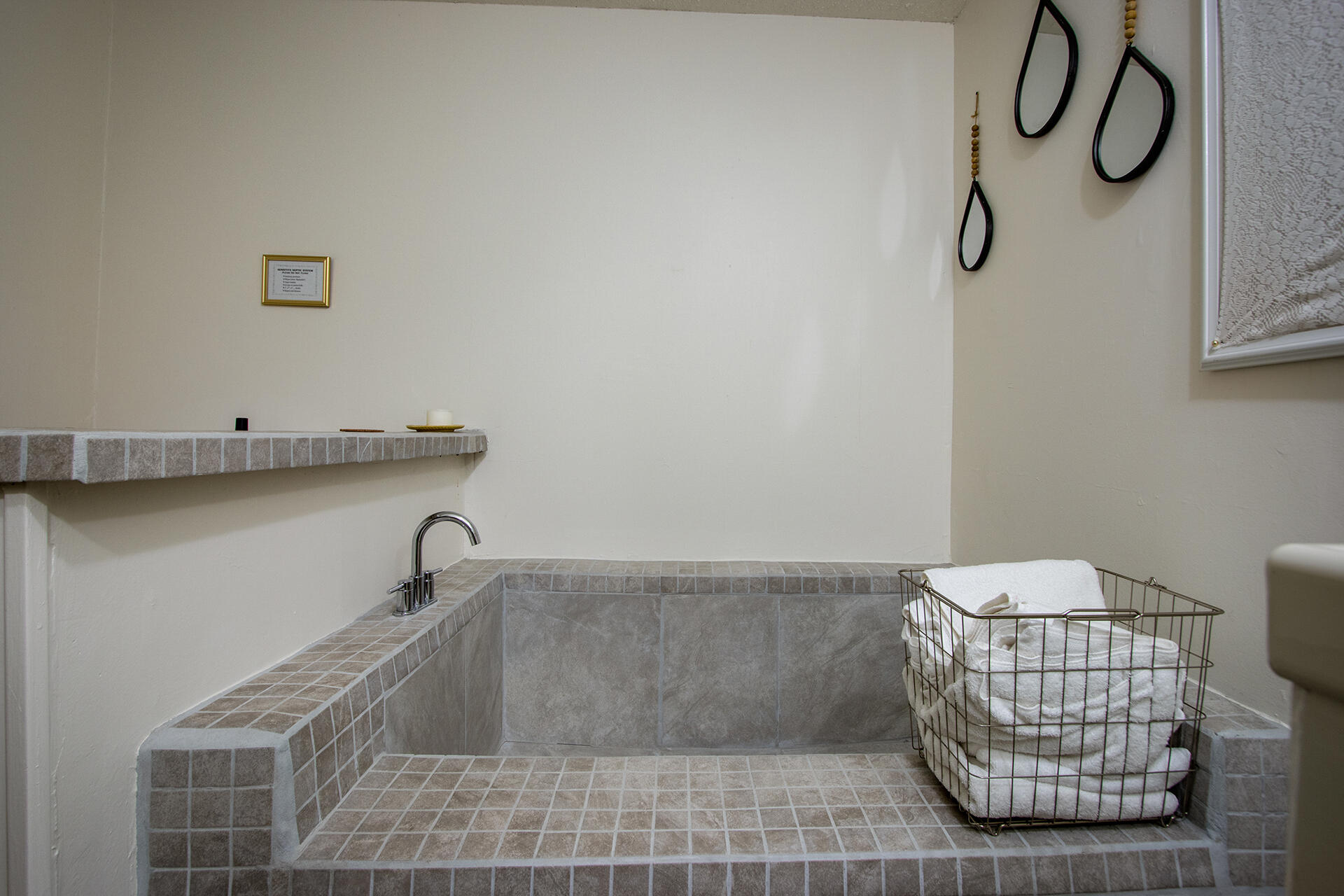 66621 Daisy Lane Joshua Tree, CA 92252 - Photo 43 of 53 a bathroom with a sink and a mirror
