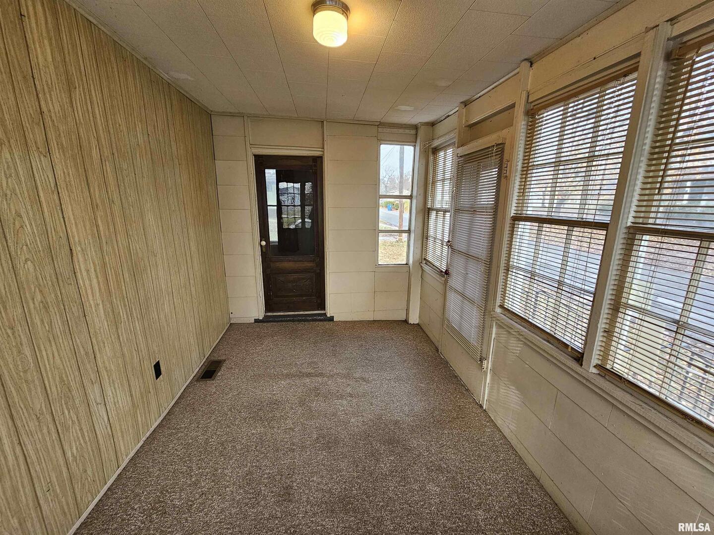 207 North 8th Street Mount Vernon, IL 62864 - Photo 12 of 22