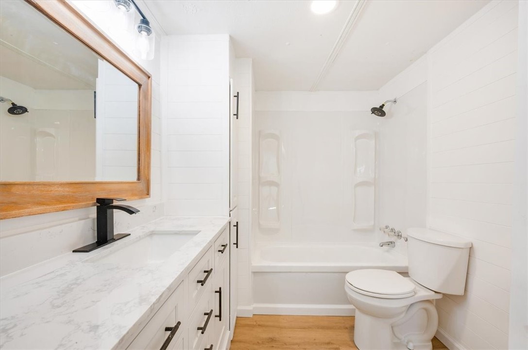 24 Sangster Road Jesup, GA 31545 - Photo 15 of 28 Bath 2