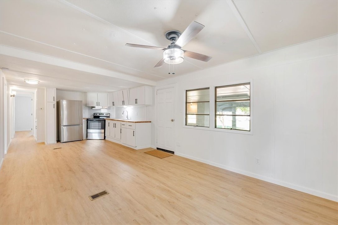 24 Sangster Road Jesup, GA 31545 - Photo 5 of 28