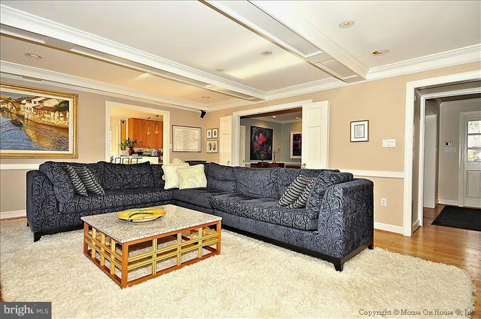 8621 Burdette Road Bethesda, MD 20817 - Photo 3 of 8 Family Room