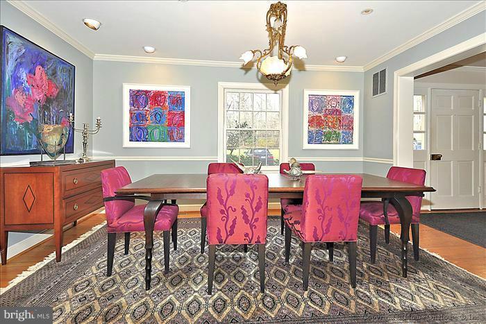 8621 Burdette Road Bethesda, MD 20817 - Photo 6 of 8 Dining Room