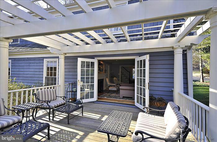 8621 Burdette Road Bethesda, MD 20817 - Photo 7 of 8 Exterior (Rear)