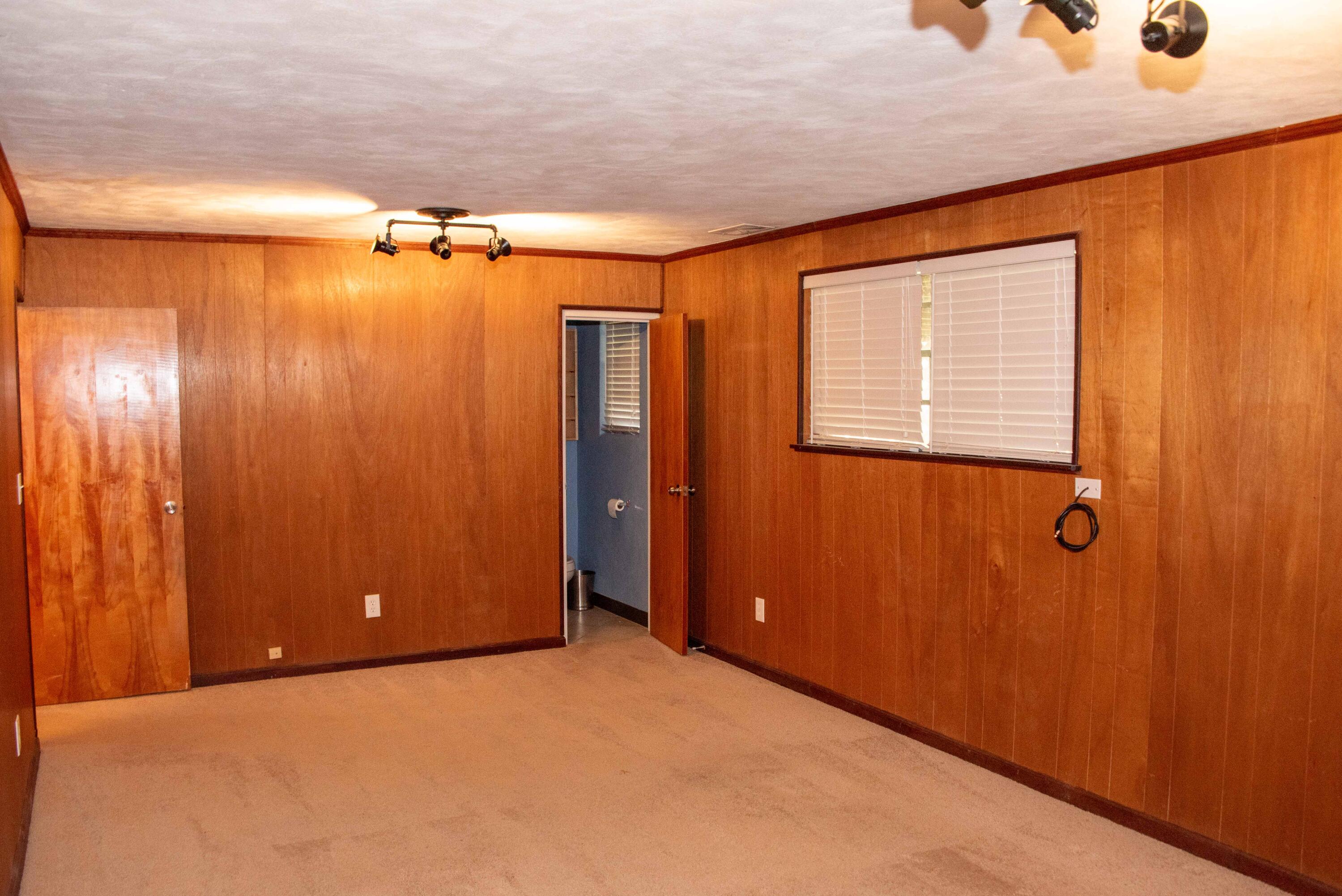 6038 Thornrose Road Roanoke, VA 24012 - Photo 11 of 68 6038 Thornrose-11