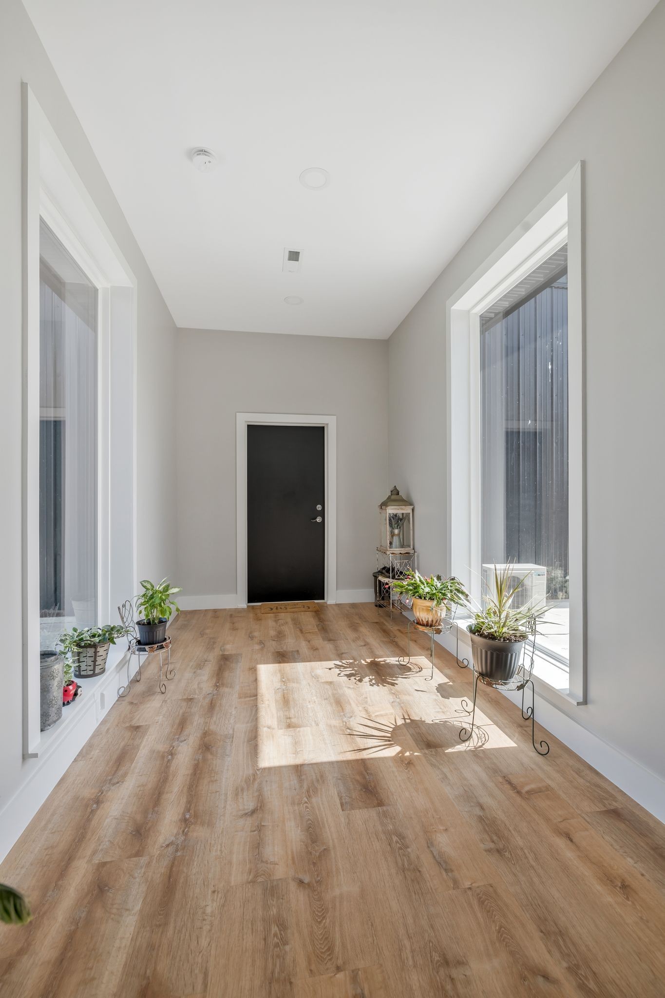 11010 Shelbyville Road Morrison, TN 37357 - Photo 23 of 44 a view of a livingroom with furniture and windows