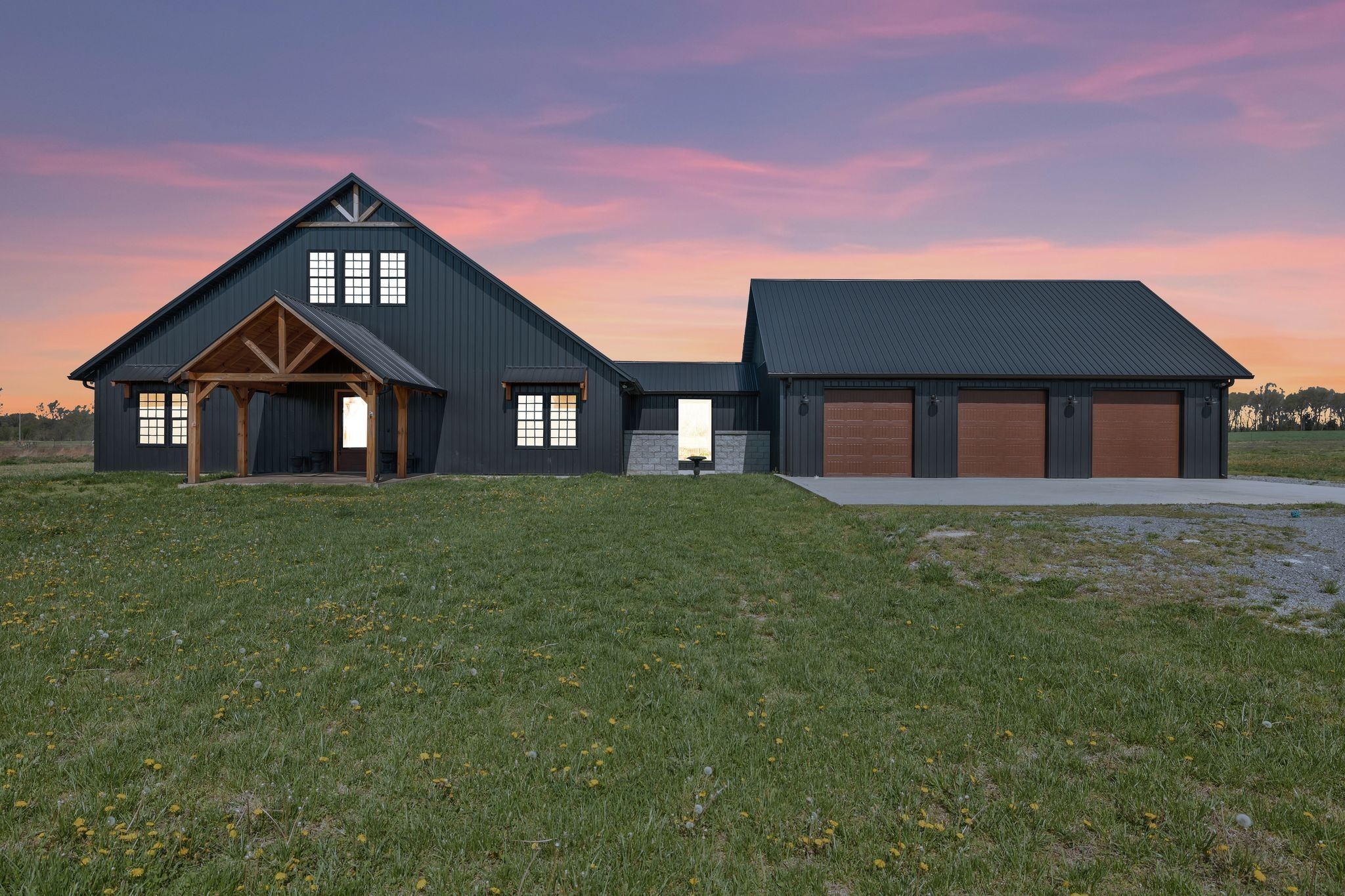 11010 Shelbyville Road Morrison, TN 37357 - Photo 44 of 44 a front view of a house with a garden