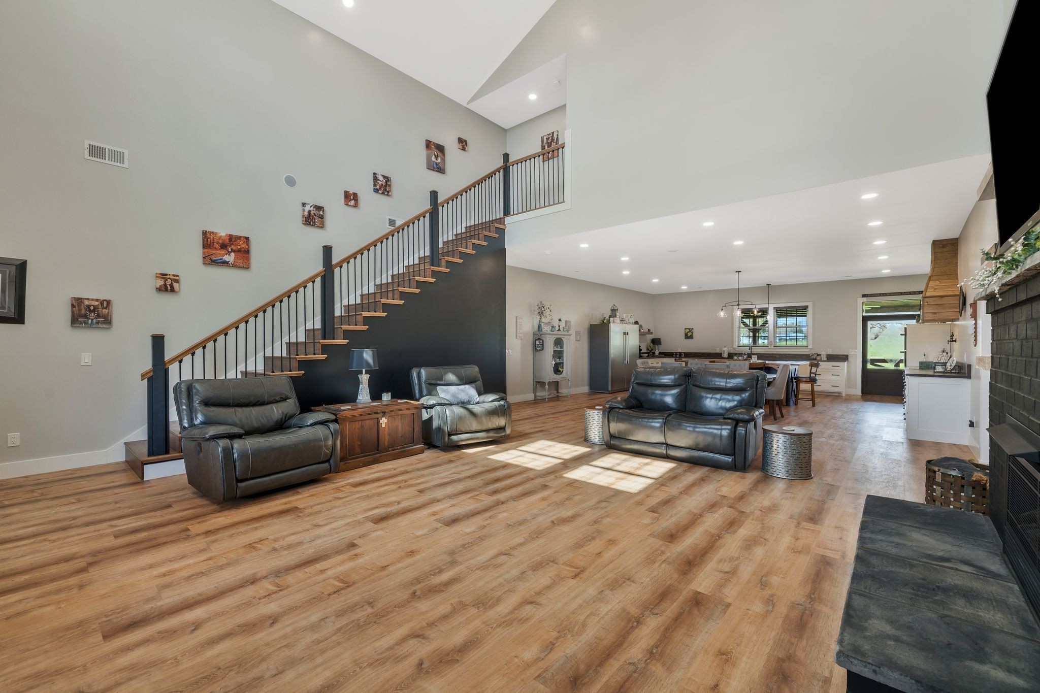 11010 Shelbyville Road Morrison, TN 37357 - Photo 8 of 44 a living room with furniture and a wooden floor