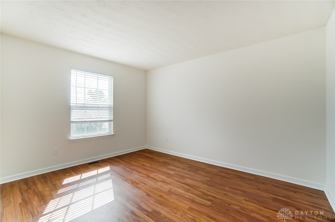 531 Reading Road Riverside, OH 45404 - Photo 29 of 46 Spare bedroom 2