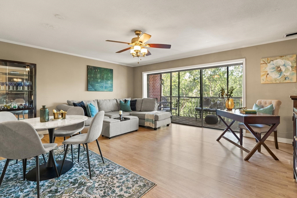 3 Summit Drive, Unit 17 Reading, MA 01867 - Photo 5 of 19