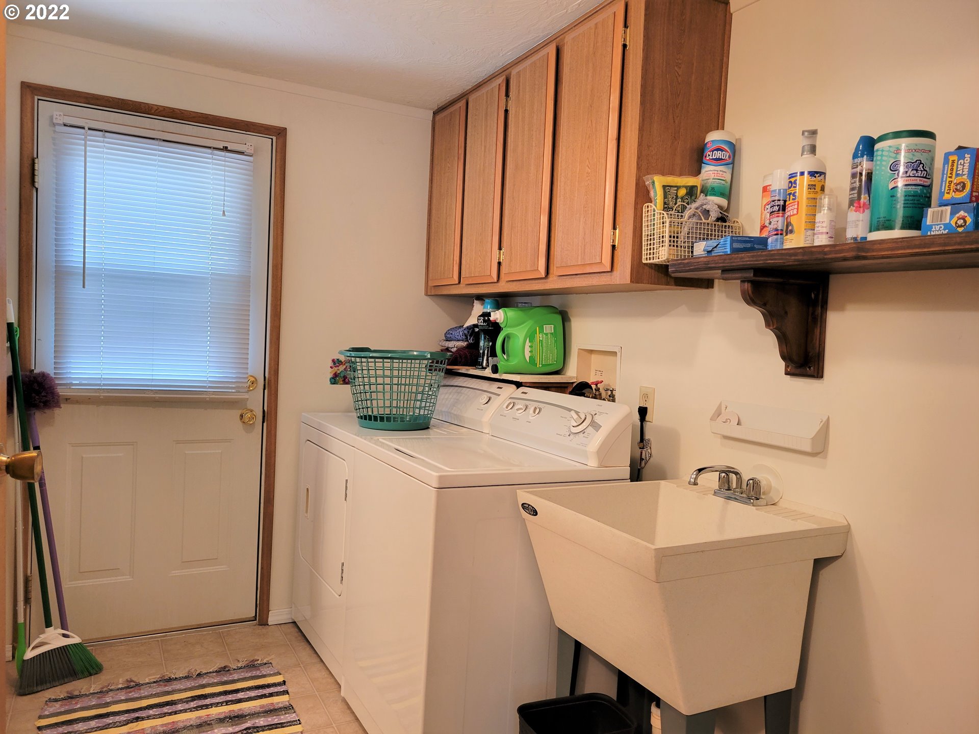 235 Raintree Avenue Sutherlin, OR 97479 - Photo 11 of 17 Gallery Image 11