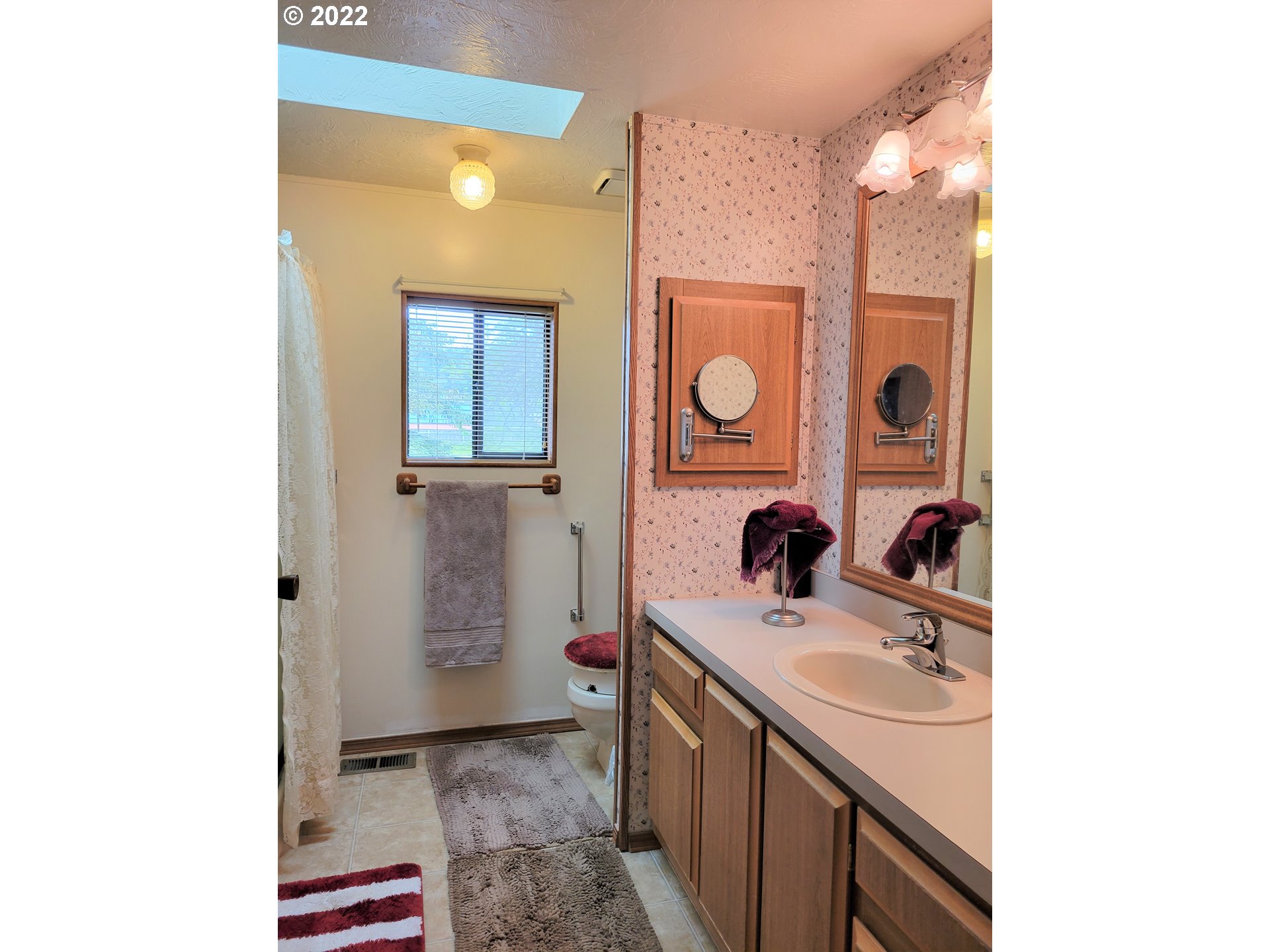 235 Raintree Avenue Sutherlin, OR 97479 - Photo 8 of 17 Gallery Image 8