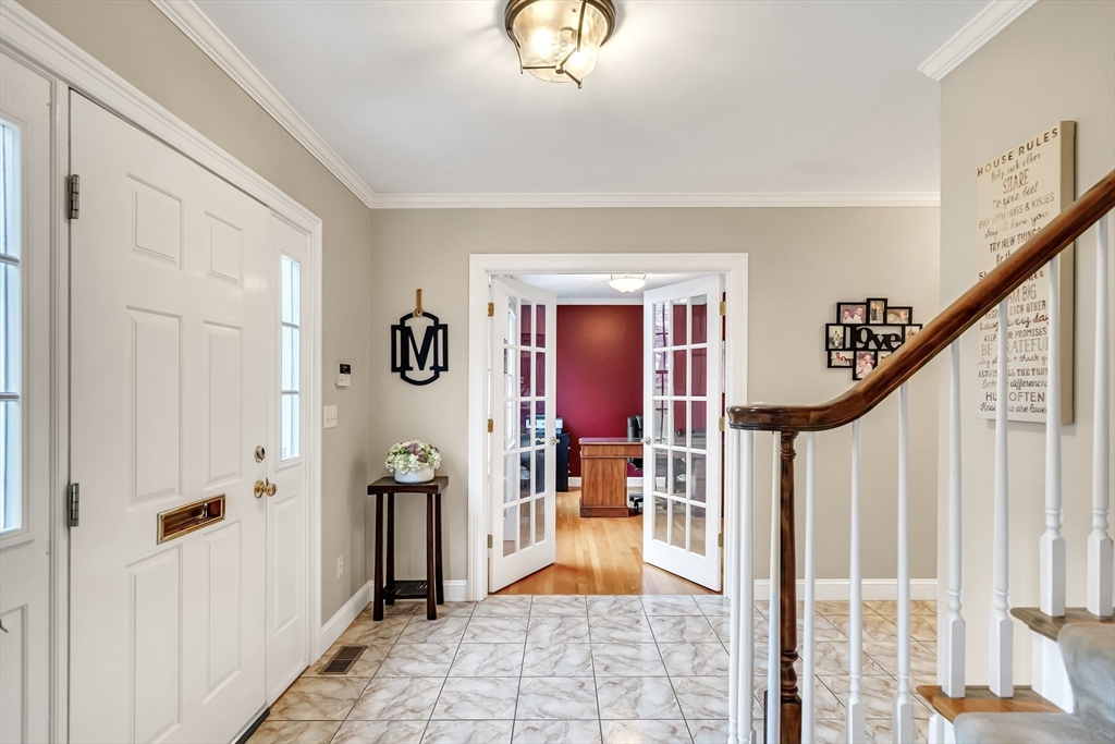 46 Holmes Street Needham, MA 02492 - Photo 2 of 36