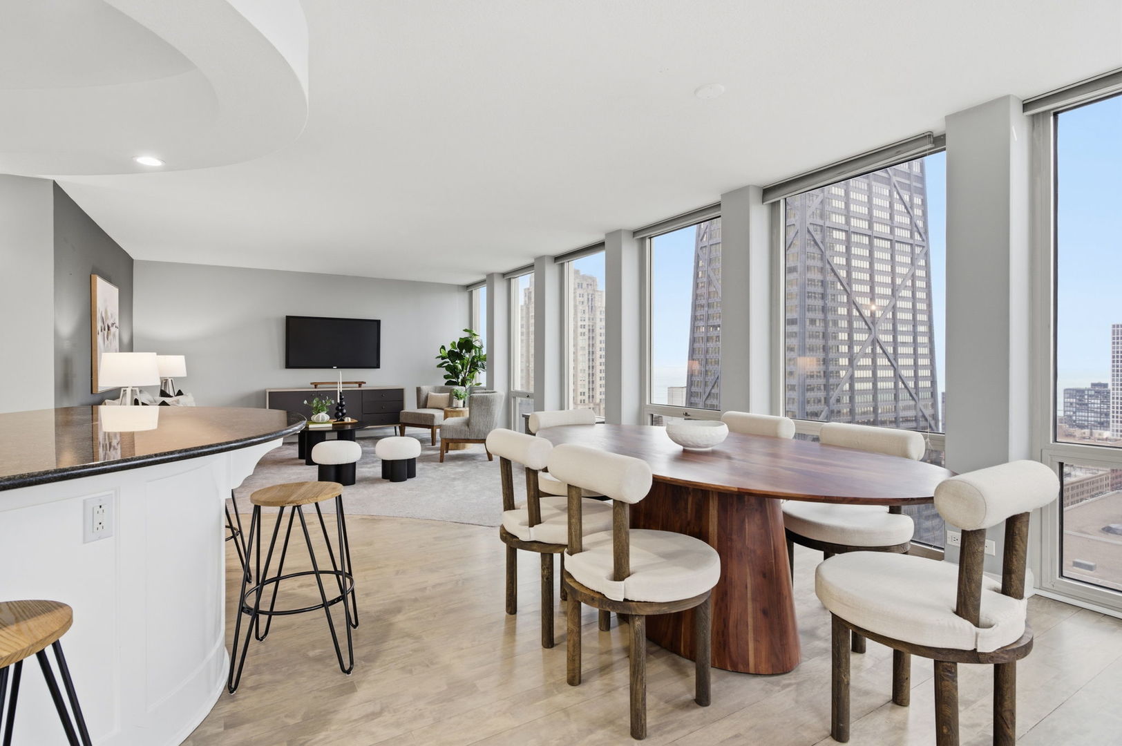 111 East Chestnut Street, Unit 37K Chicago, IL 60611 - Photo 11 of 43