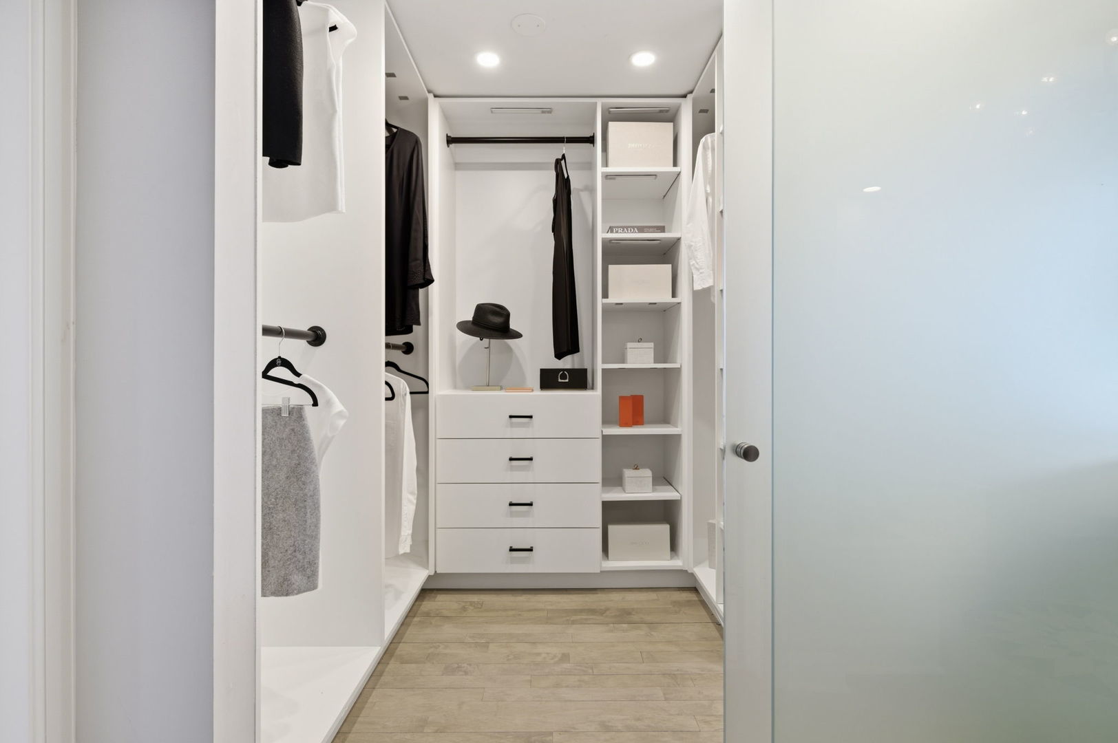 111 East Chestnut Street, Unit 37K Chicago, IL 60611 - Photo 20 of 43