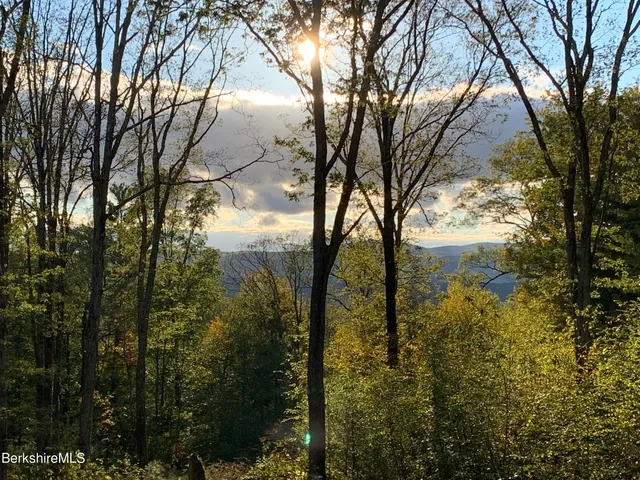 $1,475,000 | 481 Shunpike Road, Sheffield, MA 01257