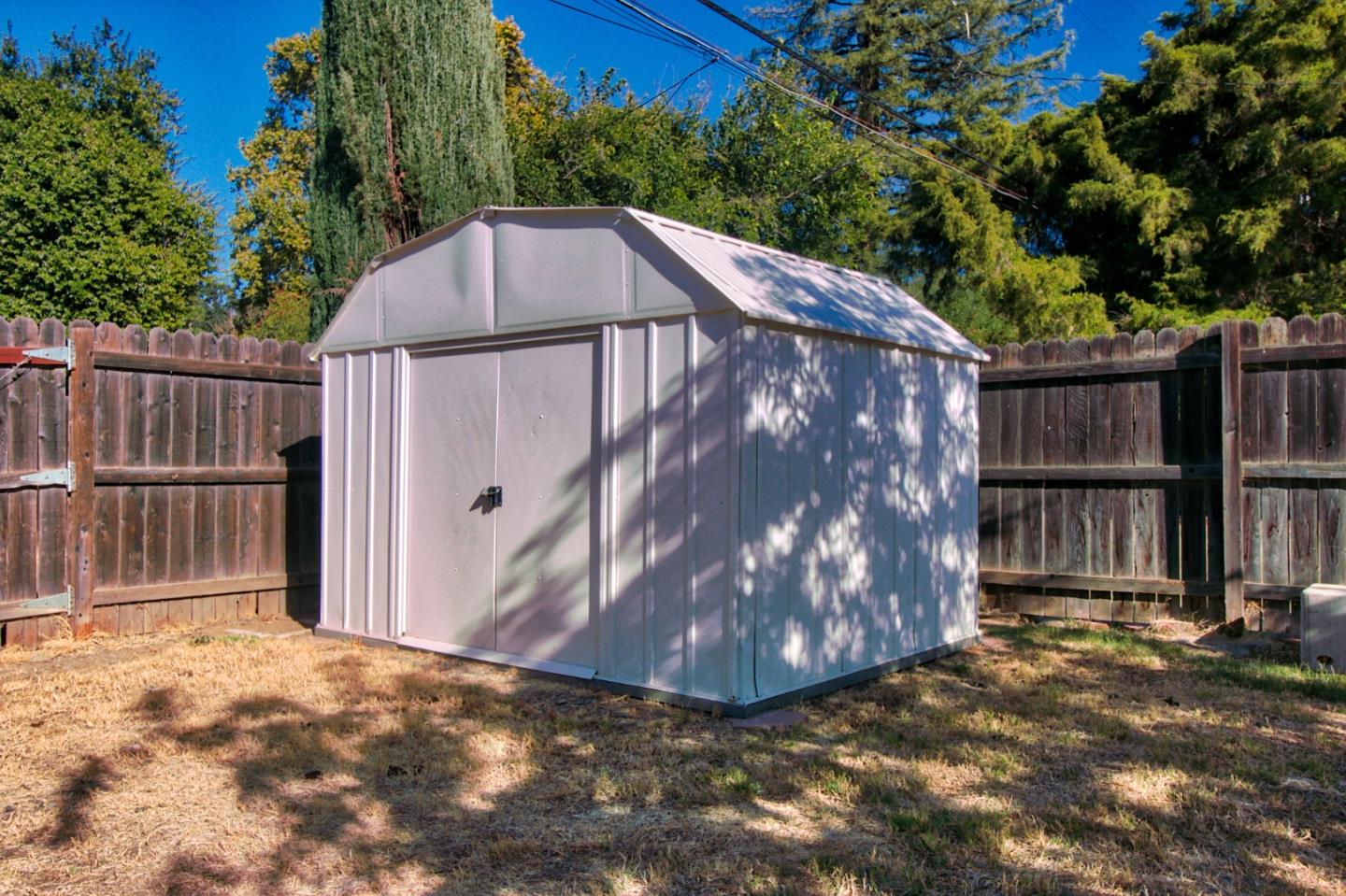 237 West 26th Street Merced, CA 95340 - Photo 8 of 41 Gallery Image 8