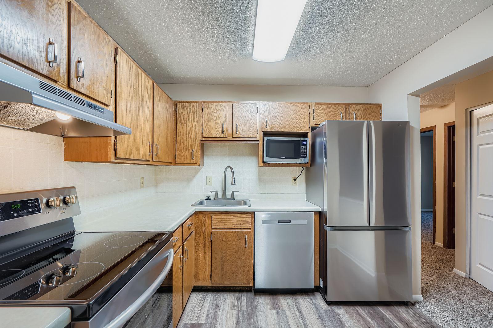 1887 Silver Bell Road, Unit 103 Eagan, MN 55122 - Photo 2 of 28