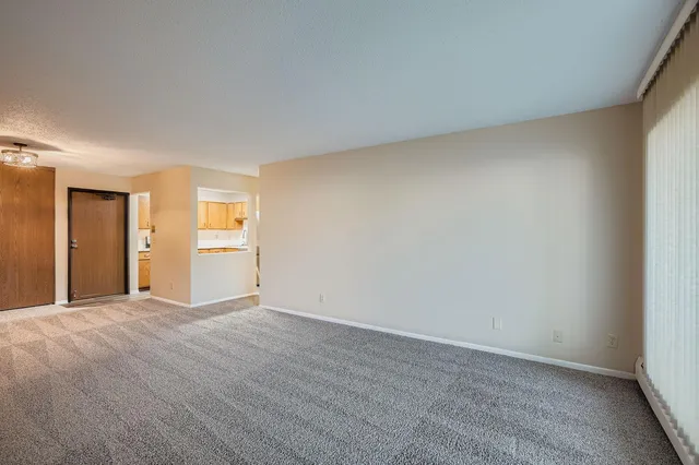 $165,500 | 1887 Silver Bell Road, Unit 103, Eagan, MN 55122