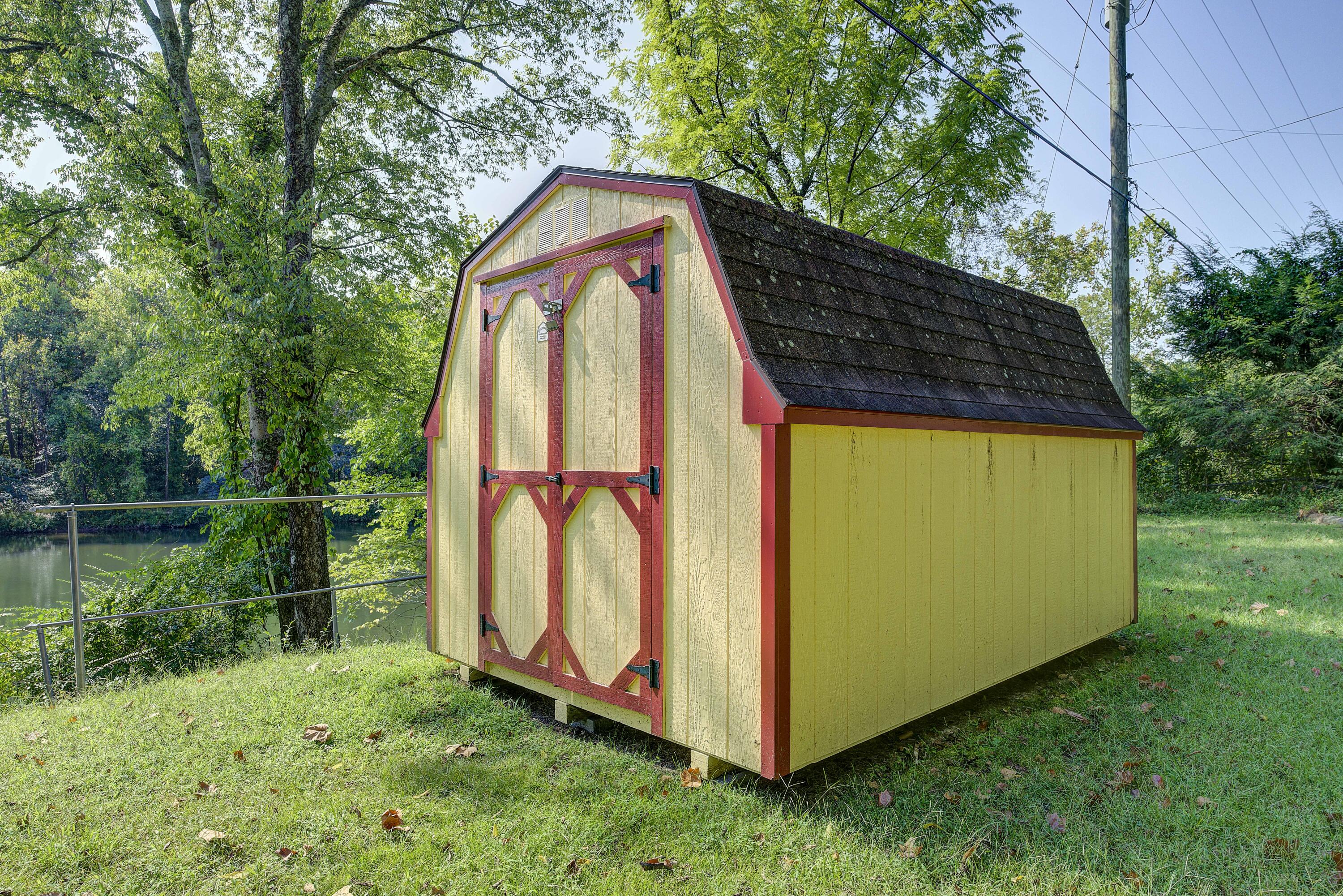 212 Bumpus Cove Road Erwin, TN 37650 - Photo 30 of 68 Bumpus-29