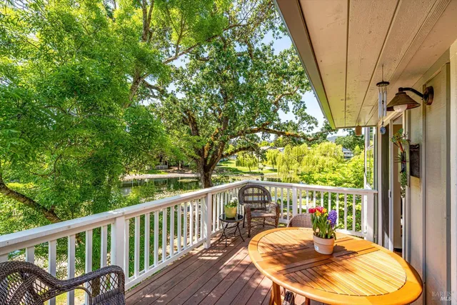 $1,115,000 | 18120 Vassar Court, Sonoma, CA 95476