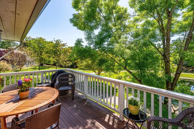 $1,115,000 | 18120 Vassar Court, Sonoma, CA 95476