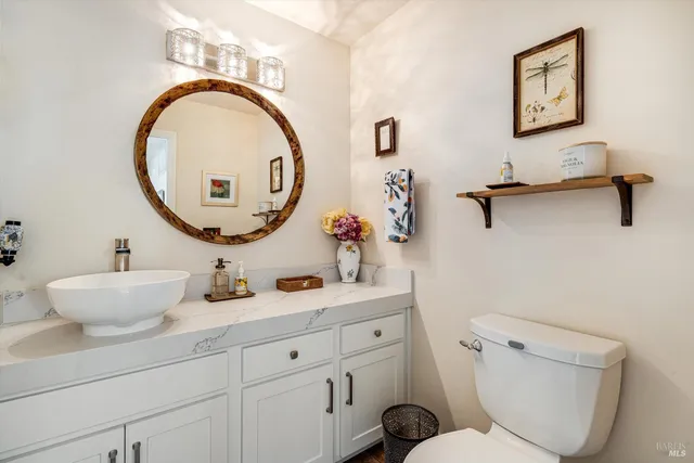 $1,115,000 | 18120 Vassar Court, Sonoma, CA 95476