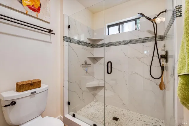 $1,115,000 | 18120 Vassar Court, Sonoma, CA 95476