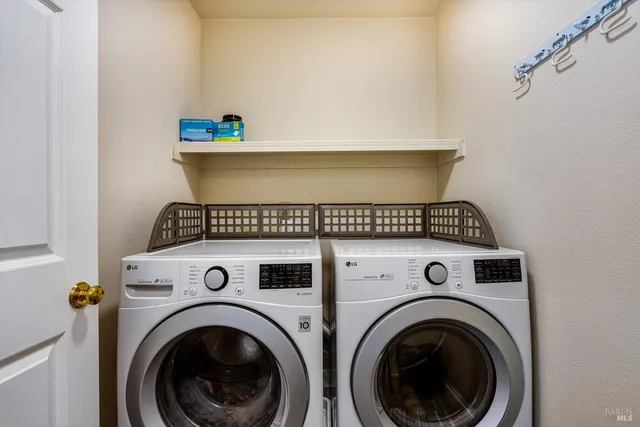 $1,115,000 | 18120 Vassar Court, Sonoma, CA 95476