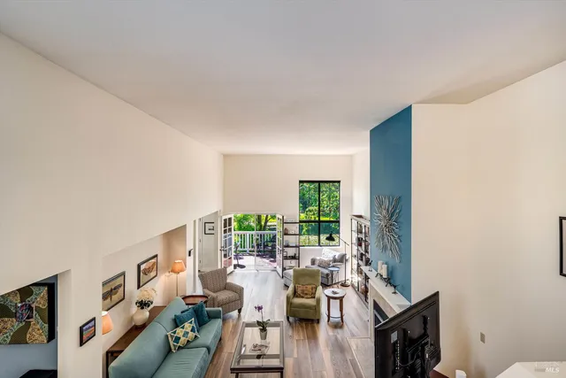 $1,115,000 | 18120 Vassar Court, Sonoma, CA 95476