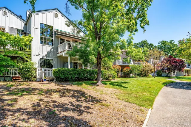 $1,115,000 | 18120 Vassar Court, Sonoma, CA 95476
