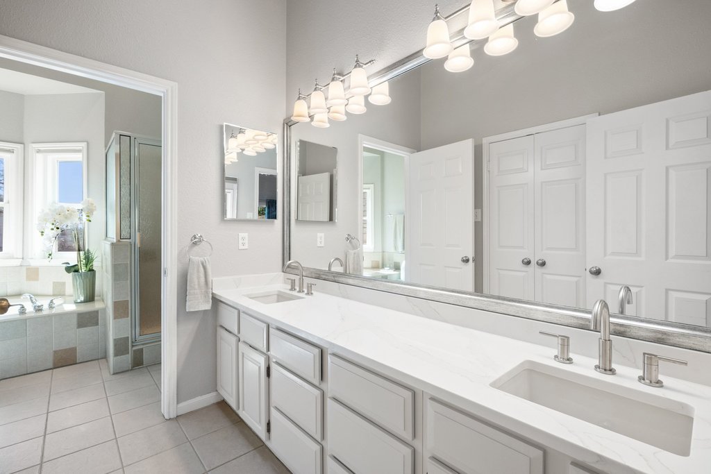 6659 Whitemarsh Valley Walk Austin, TX 78746 - Photo 20 of 40