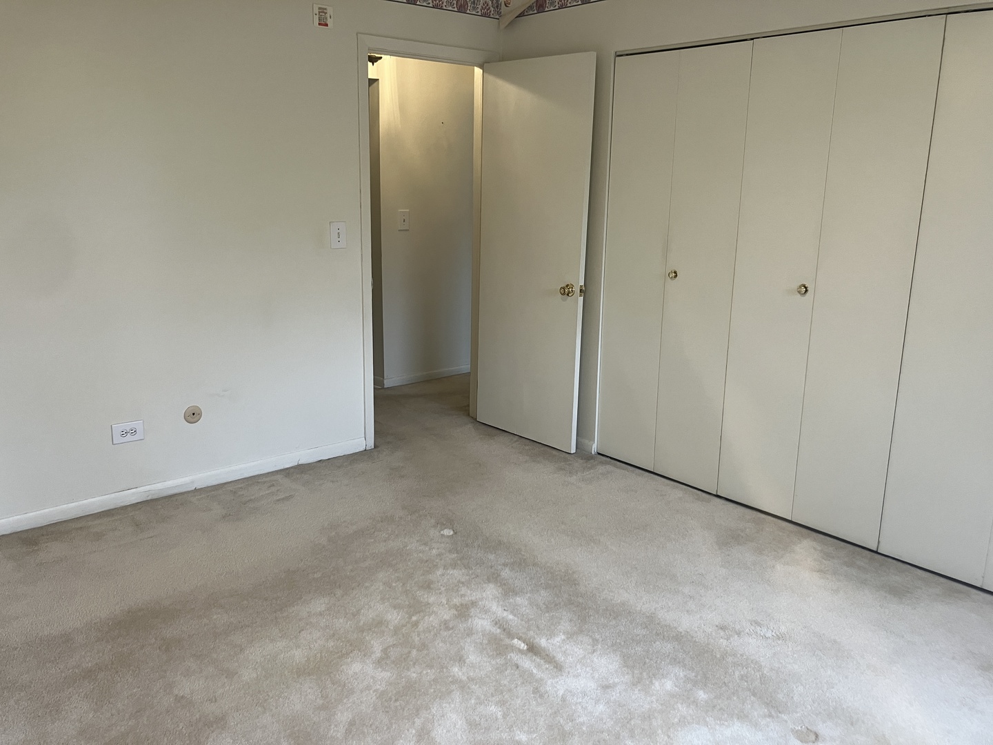 2222 South Goebbert Road, Unit 157 Arlington Heights, IL 60005 - Photo 10 of 15