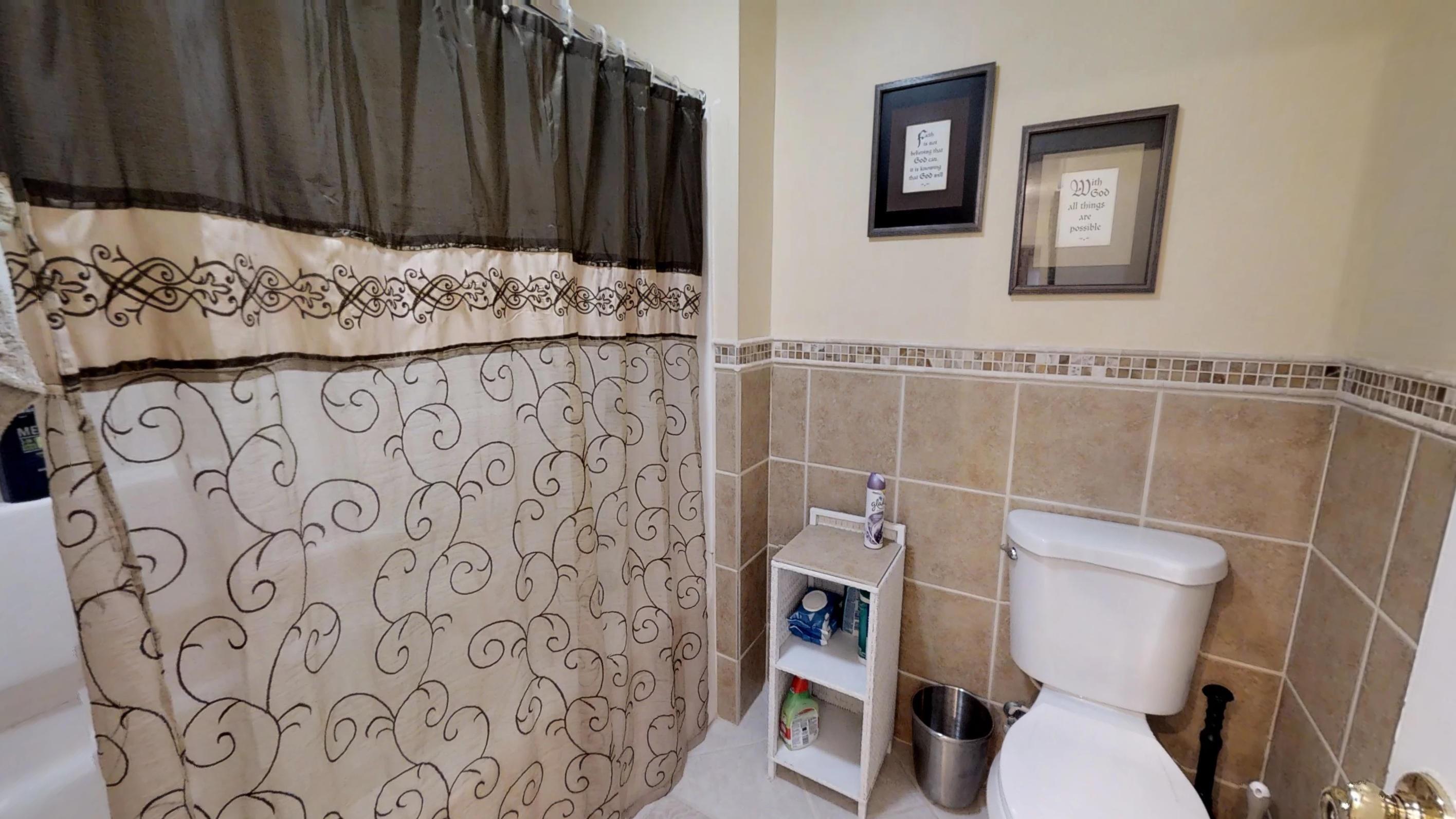 1805 Ramsay Street Alcoa, TN 37701 - Photo 22 of 32 Hall Bathroom