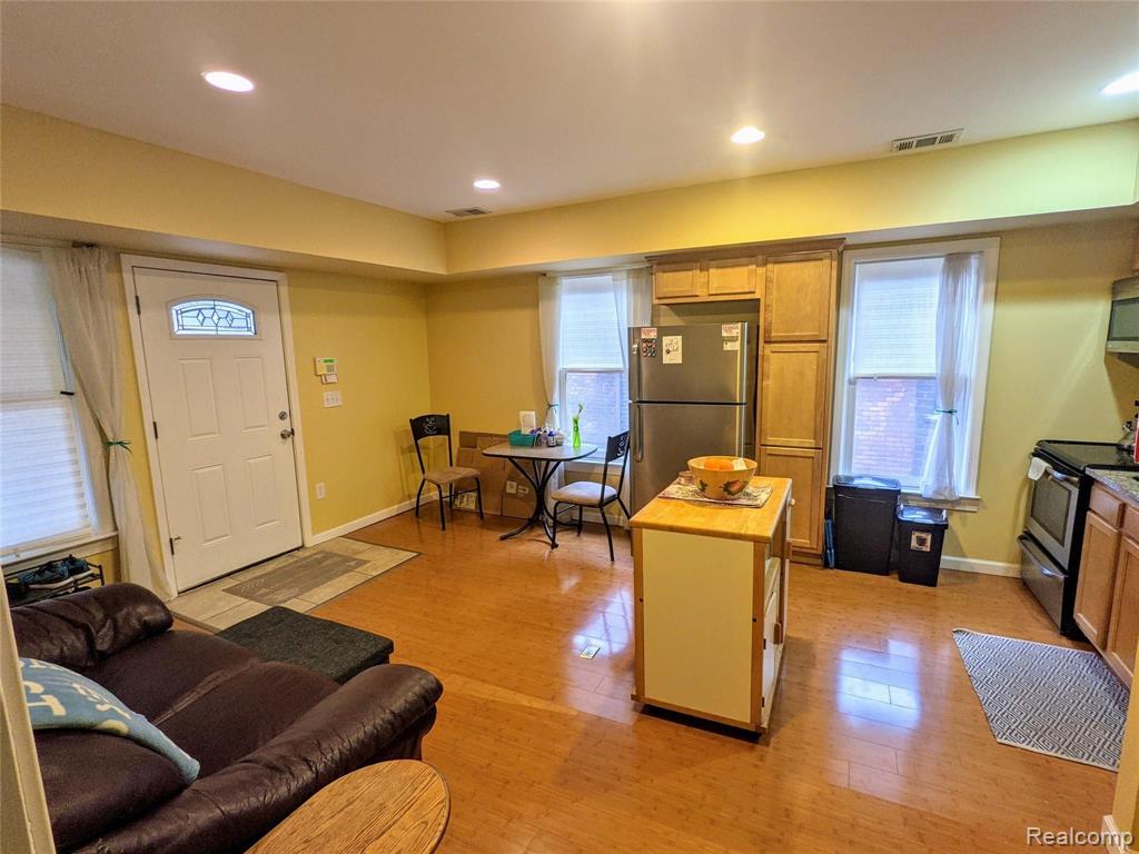 4759 Trumbull, Unit 2B Detroit, MI 48208 - Photo 8 of 21