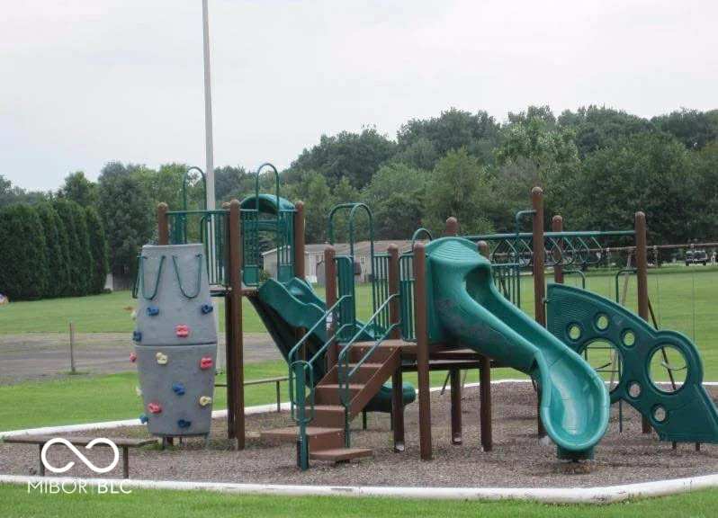 318 Lazy River Road Cloverdale, IN 46120 - Photo 13 of 19