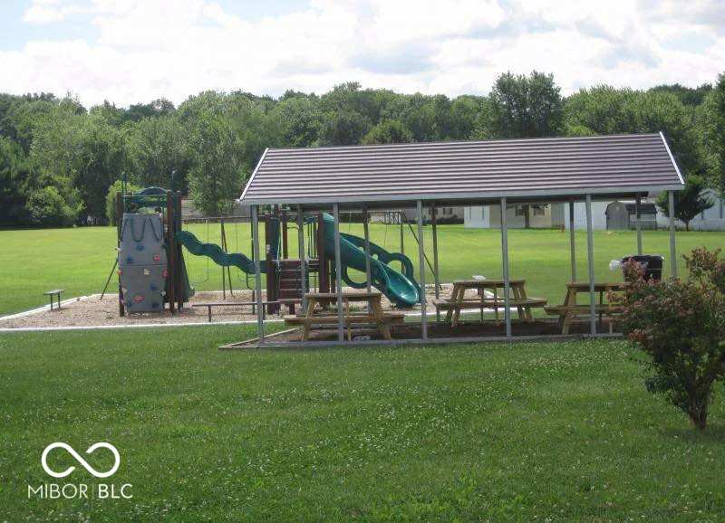 318 Lazy River Road Cloverdale, IN 46120 - Photo 3 of 23
