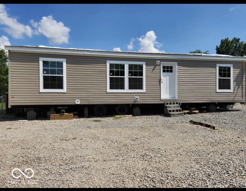 318 Lazy River Road Cloverdale, IN 46120 - Photo 3 of 19