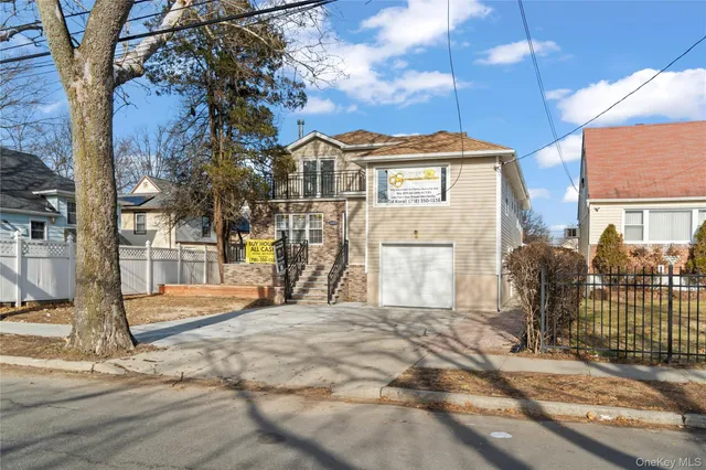 $1,499,999 | 249-09 Mayda Road | Rosedale