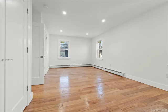 $1,499,999 | 249-09 Mayda Road | Rosedale