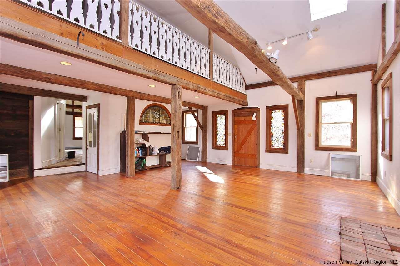 32 Barberry Road Kingston, NY 12401 - Photo 5 of 31 a view of an entryway with wooden floors