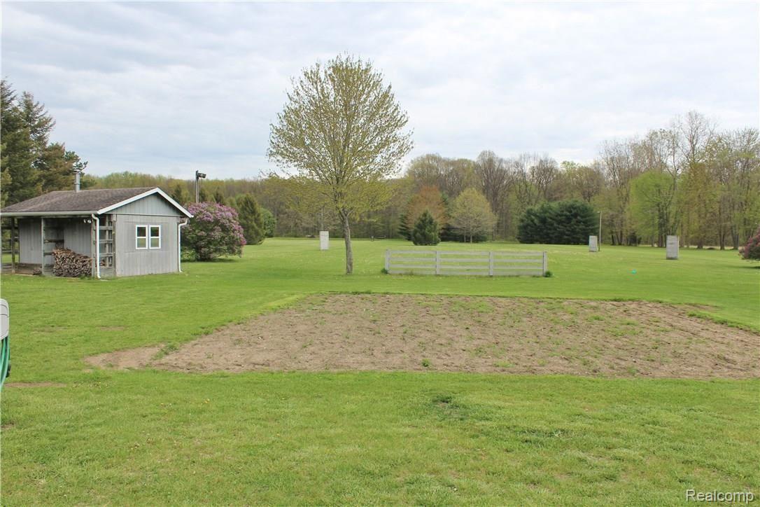 16163 Bak Road Belleville, MI 48111 - Photo 51 of 62 IMG_1530.JPG