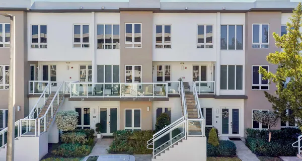 a large building with a outdoor space