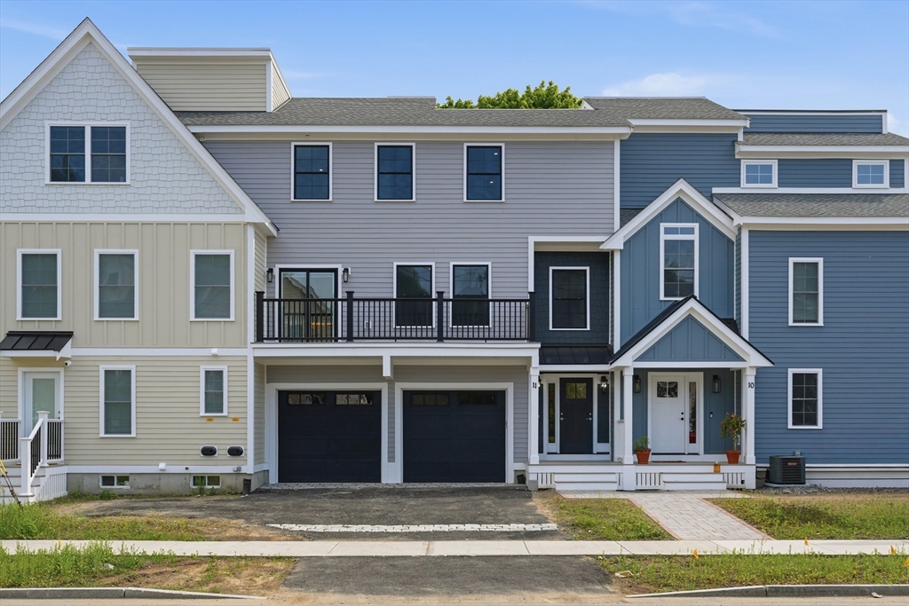 11 Washington Street Ipswich, MA 01938 - Photo 2 of 36